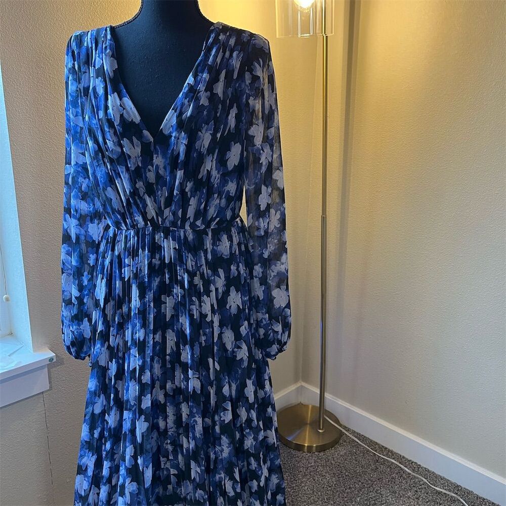 Monique Lhuillier Blue and White Floral Maxi Dress